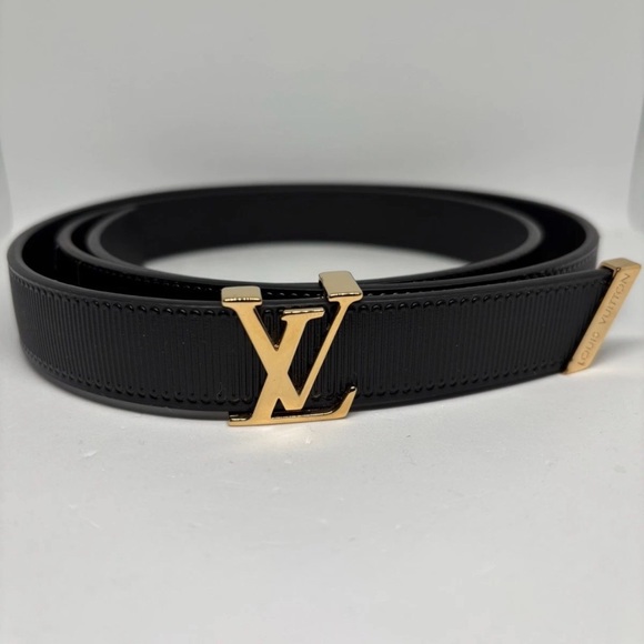 Louis Vuitton Accessories - M9578V Louis Vuitton Black Women's Belt 85/34 Black Belt with Gold Buckle